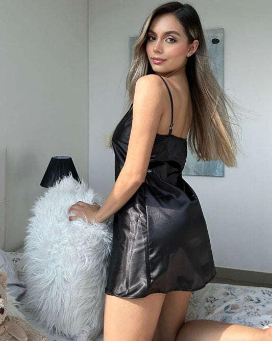 Batola Satin Negra