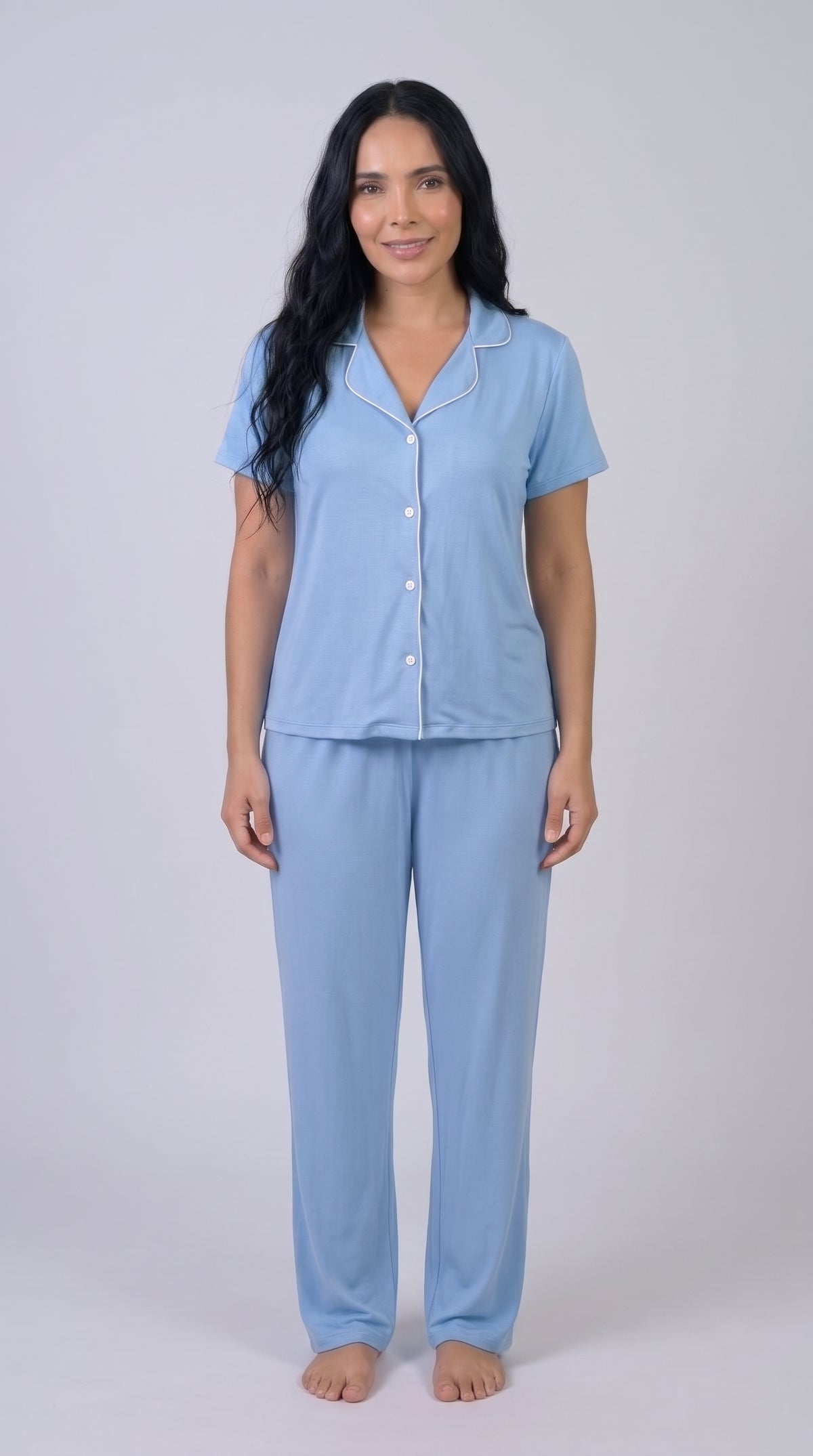 Pijama de botones con pantalón color celeste