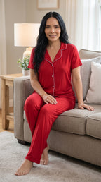 Pijama de botones con pantalón color rojo