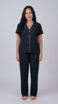 Pijama de botones con pantalón color negro